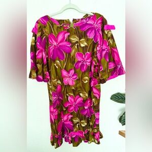Vintage 70s Hawaiian Dress Kaftan Muumuu Handmade Tiki Bell Sleeve Ruffle Bow